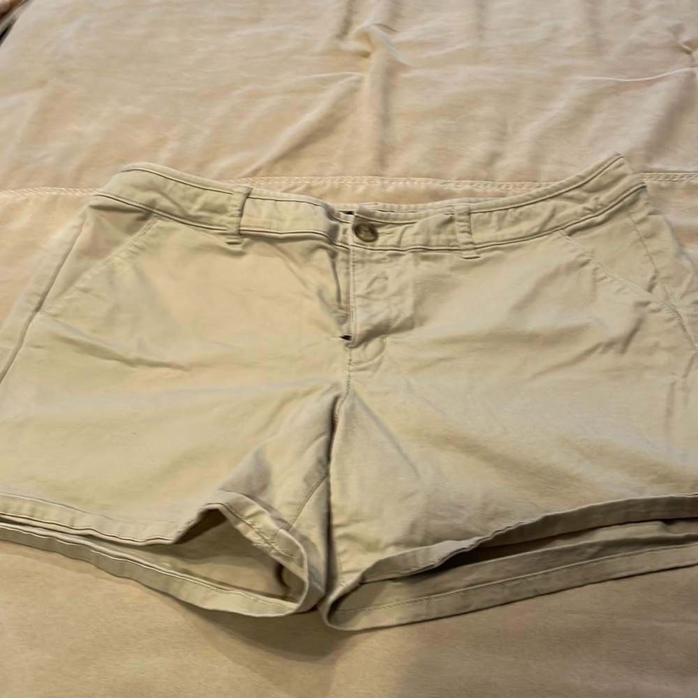 American Eagle Khaki Midi shorts size 16